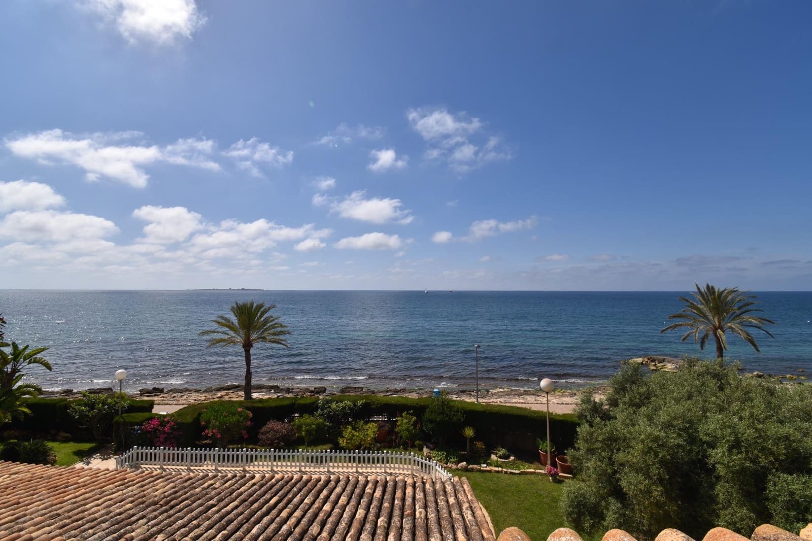 5 bedroom Villa for sale in Santa Pola with pool garage - € 3,500,000 (Ref: 9917217)