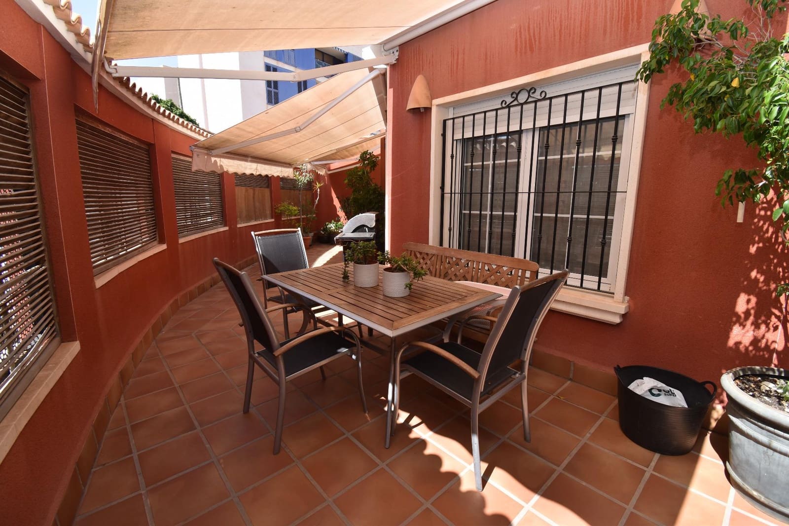 4 soveværelse Villa til salg i Santa Pola med swimmingpool garage - € 469.000 (Ref: 9938428)