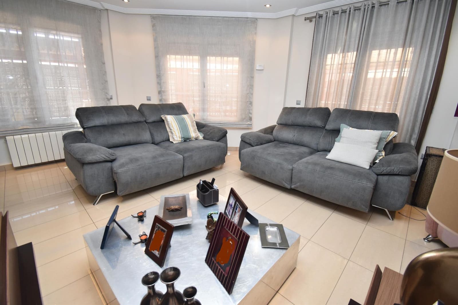 4 soveværelse Villa til salg i Santa Pola med swimmingpool garage - € 469.000 (Ref: 9938428)