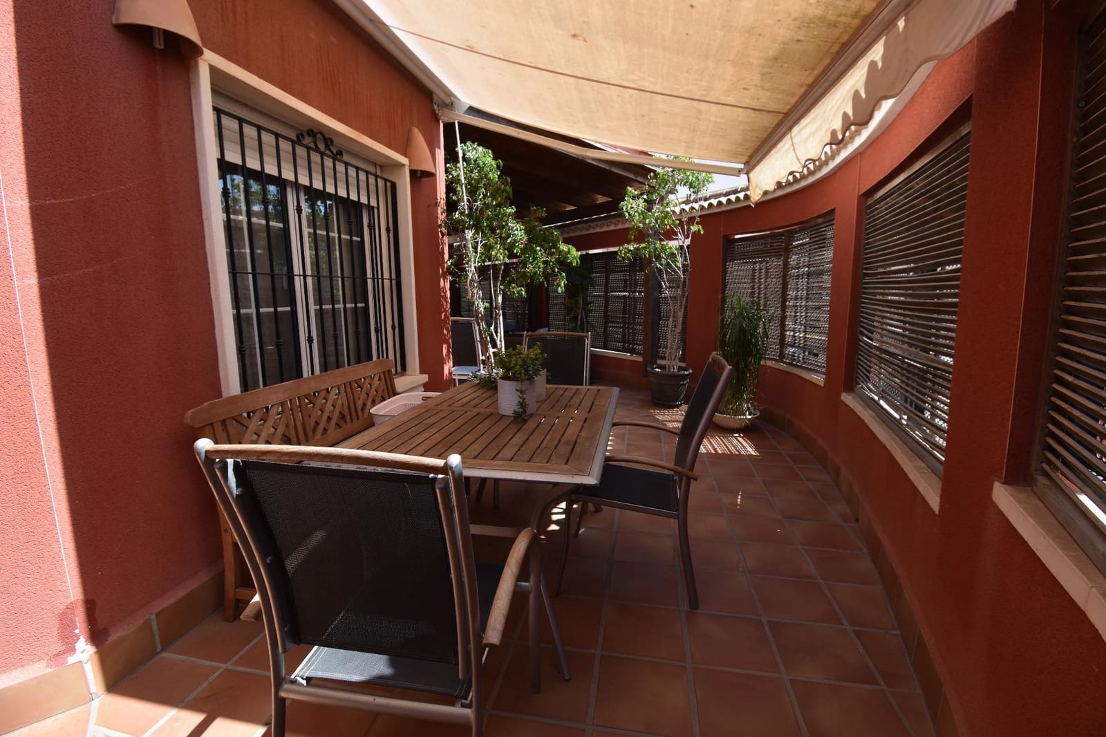 4 soveværelse Villa til salg i Santa Pola med swimmingpool garage - € 469.000 (Ref: 9938428)