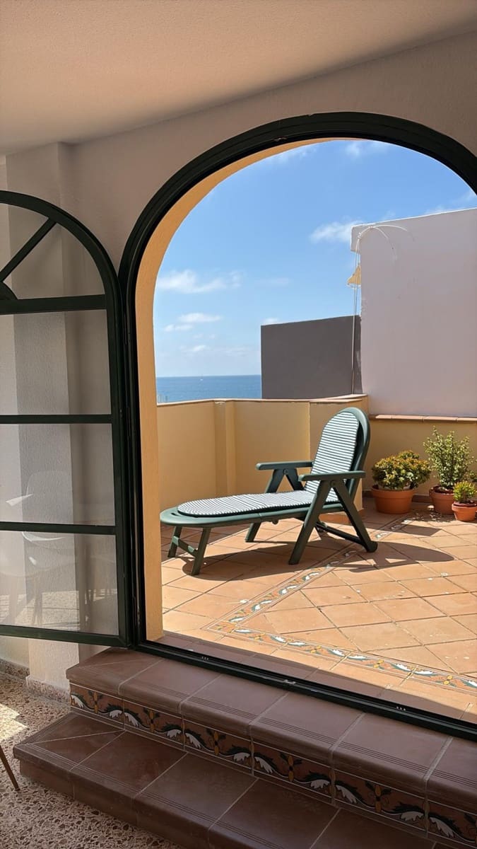 2 soverom Penthouse til leie i Santa Pola - € 2 500 (Ref: 9938429)