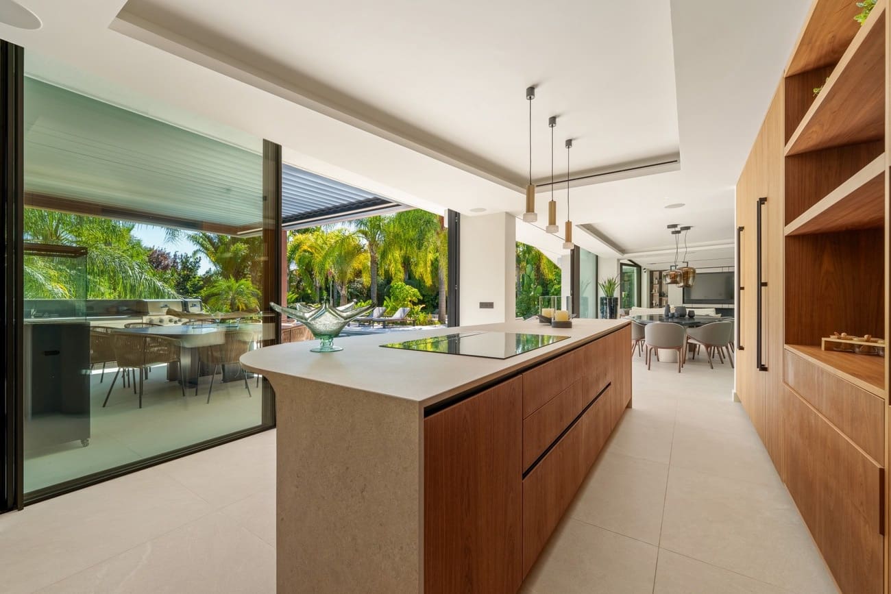 5 chambre Villa/Maison à vendre à Marbella avec piscine - 5 875 000 € (Ref: 10023409)