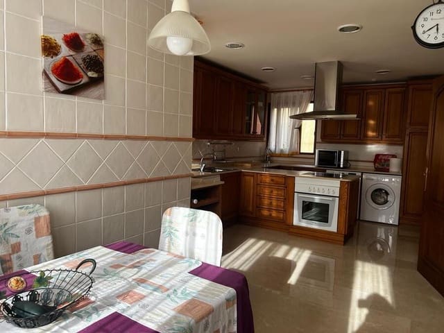 5 bedroom Villa for sale in La Manga Club, Cartagena with pool garage - € 629,950 (Ref: 7975847)