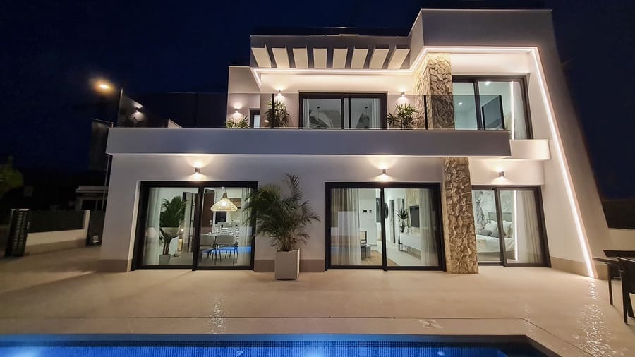 4 soveværelse Villa til salg i Torre-Pacheco med swimmingpool garage - € 764.000 (Ref: 7977516)