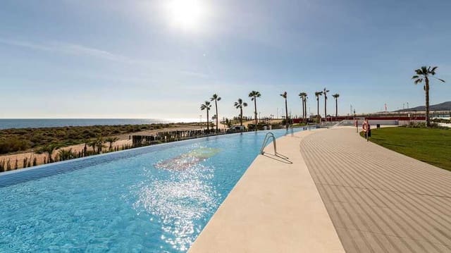 2 soveværelse Lejlighed til salg i Almería by med swimmingpool garage - € 222.000 (Ref: 8083263)