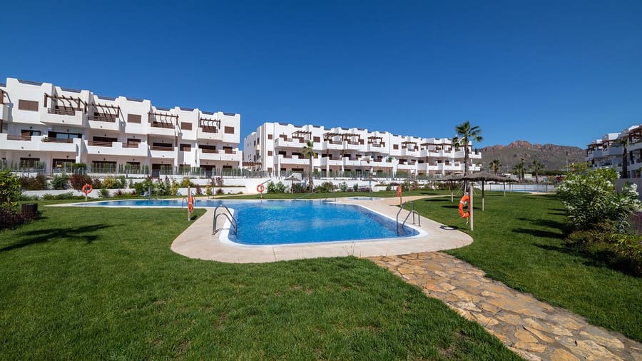 2 bedroom Apartment for sale in Almeria city with pool garage - € 167,000 (Ref: 8083265)