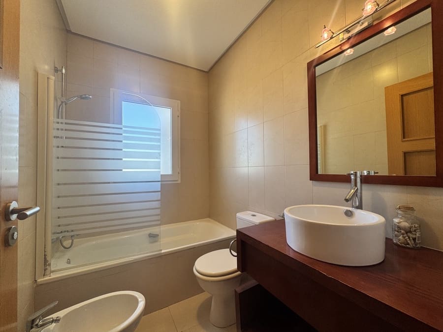 3 soveværelse Villa til salg i Roldan med swimmingpool garage - € 359.000 (Ref: 9010004)