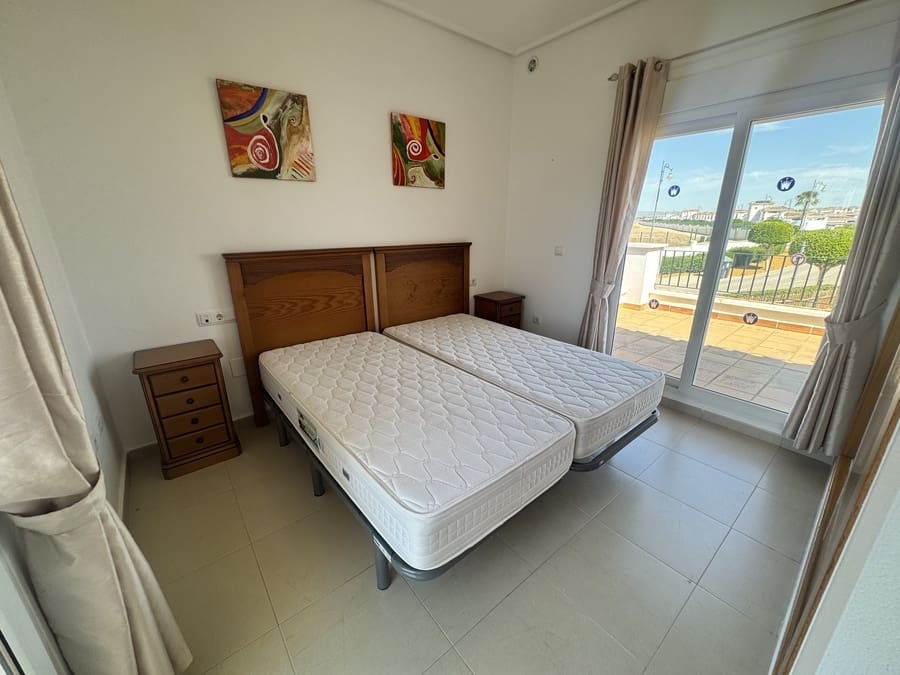 3 soveværelse Villa til salg i Roldan med swimmingpool garage - € 359.000 (Ref: 9010004)