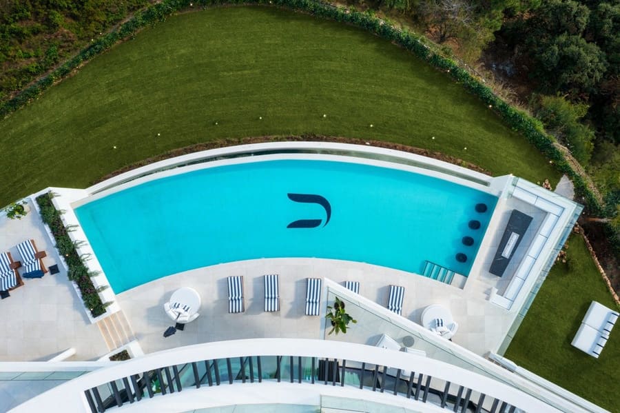 9 soveværelse Villa til salg i La Zagaleta med swimmingpool garage - € 30.000.000 (Ref: 9010025)