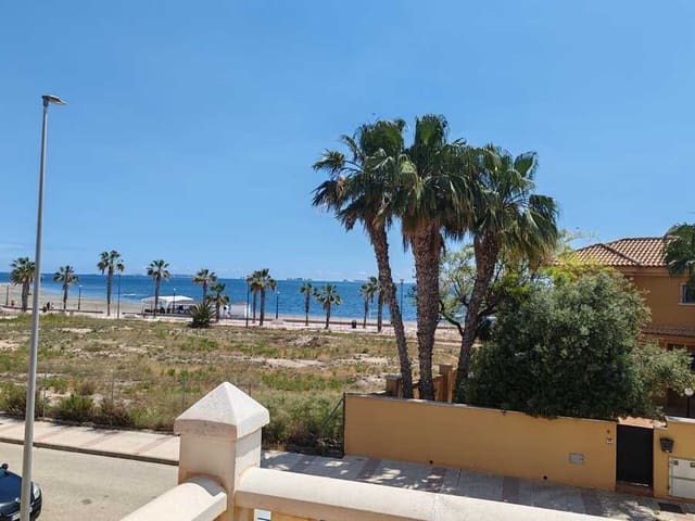 3 quarto Casa em Banda para venda em Centro, Los Alcázares com garagem - 315 000 € (Ref: 9010052)