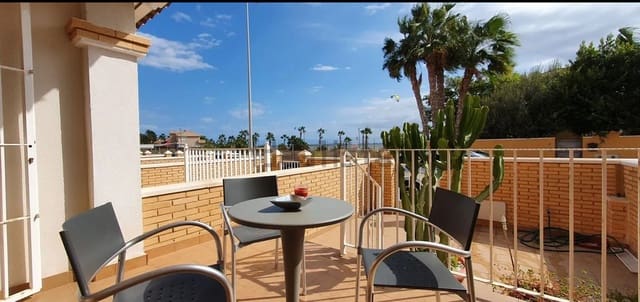 3 quarto Casa em Banda para venda em Centro, Los Alcázares com garagem - 315 000 € (Ref: 9010052)