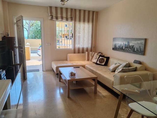3 quarto Casa em Banda para venda em Centro, Los Alcázares com garagem - 315 000 € (Ref: 9010052)