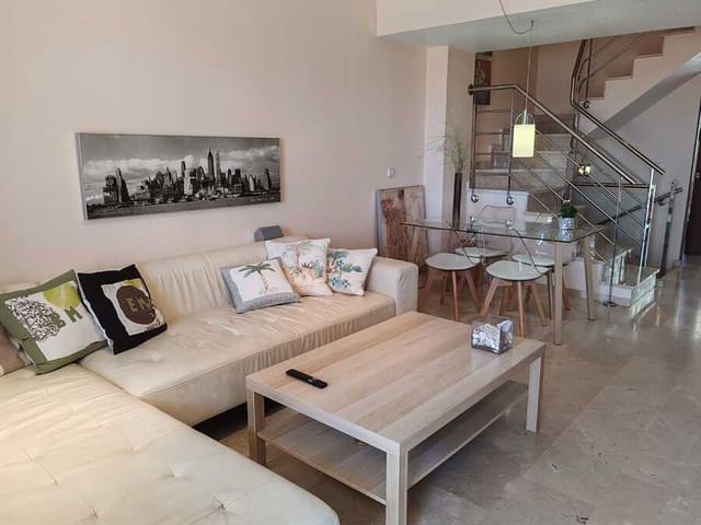 3 quarto Casa em Banda para venda em Centro, Los Alcázares com garagem - 315 000 € (Ref: 9010052)