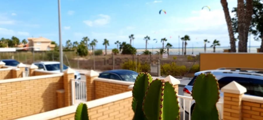 3 soveværelse Byhus til salg i Los Alcazares med garage - € 315.000 (Ref: 9010052)