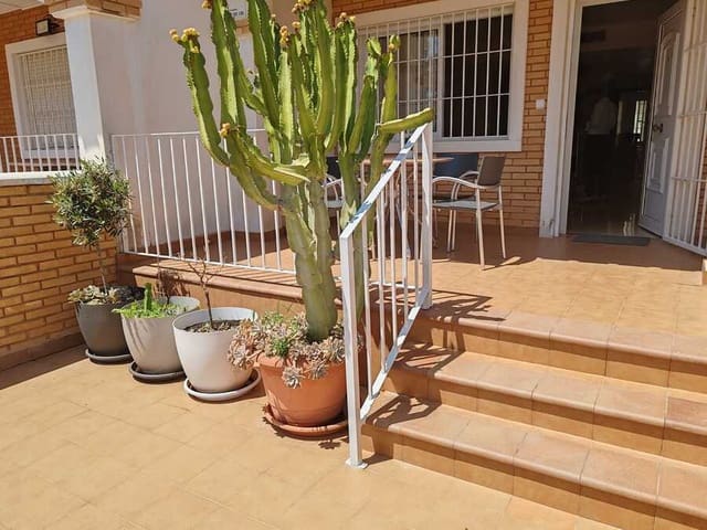 3 quarto Casa em Banda para venda em Centro, Los Alcázares com garagem - 315 000 € (Ref: 9010052)