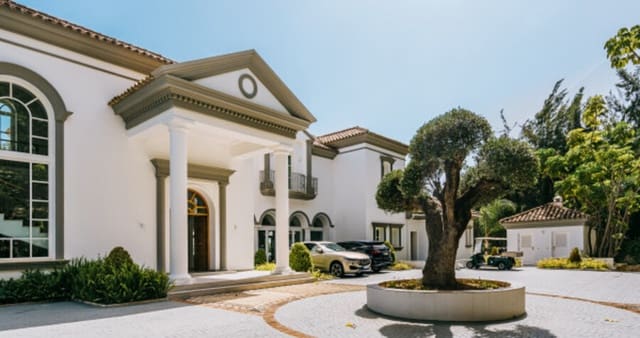 8 soverom Villa til salgs i La Zagaleta, Benahavís med svømmebasseng garasje - € 10 900 000 (Ref: 9010122)