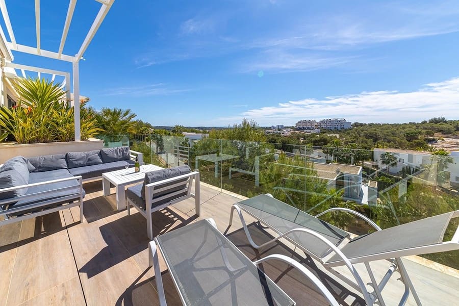 3 bedroom Apartment for sale in Las Colinas Golf with pool garage - € 445,000 (Ref: 9010180)