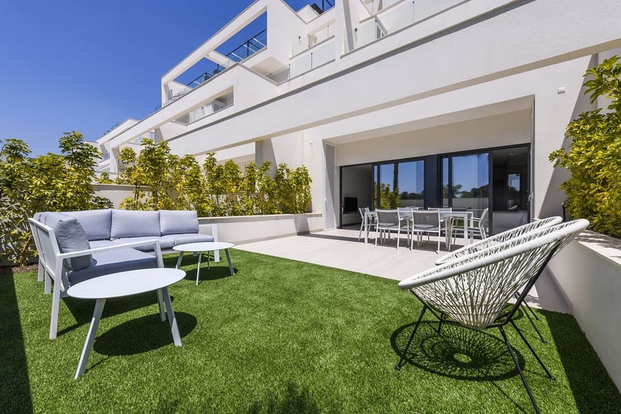 3 quarto Apartamento para venda em Las Colinas Golf com piscina garagem - 435 000 € (Ref: 9010277)