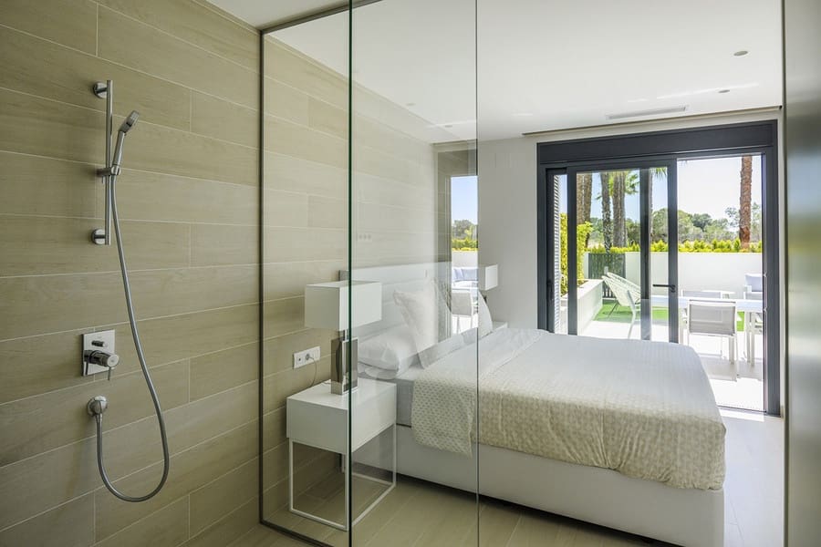 3 quarto Apartamento para venda em Las Colinas Golf com piscina garagem - 435 000 € (Ref: 9010277)