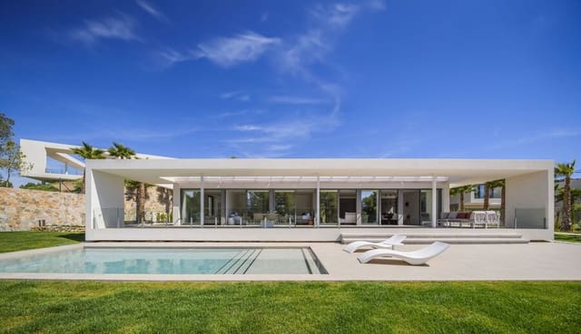 3 makuuhuone Huvila myytävänä paikassa Las Colinas Golf, Orihuela mukana uima-altaan 
autotalli - 1 385 000 € (Ref: 9010320)