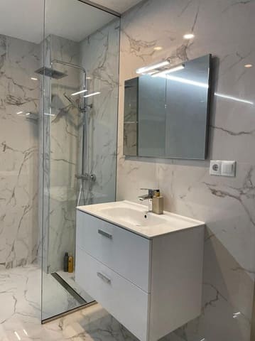 4 sypialnia Willa na sprzedaż w Centro, Los Alcázares z basenem garażem - 595 000 € (Ref: 9010345)