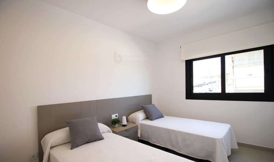 2 soveværelse Lejlighed til salg i Pilar de la Horadada med swimmingpool garage - € 239.900 (Ref: 9010361)