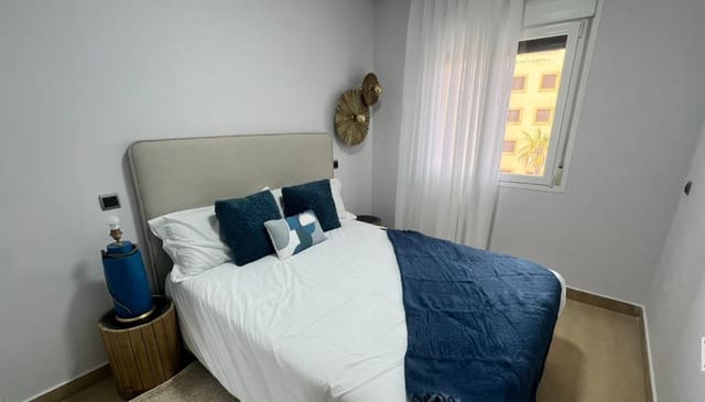 2 makuuhuone Huoneisto myytävänä paikassa Centro, Los Alcázares mukana uima-altaan 
autotalli - 130 400 € (Ref: 9082671)