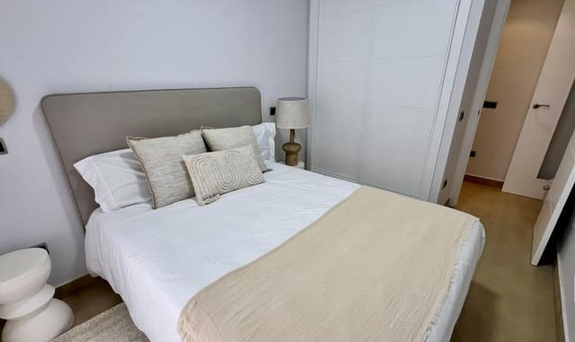 1 bedroom Apartment for sale in Los Alcázares with pool garage - € 95,000 (Ref: 9084315)