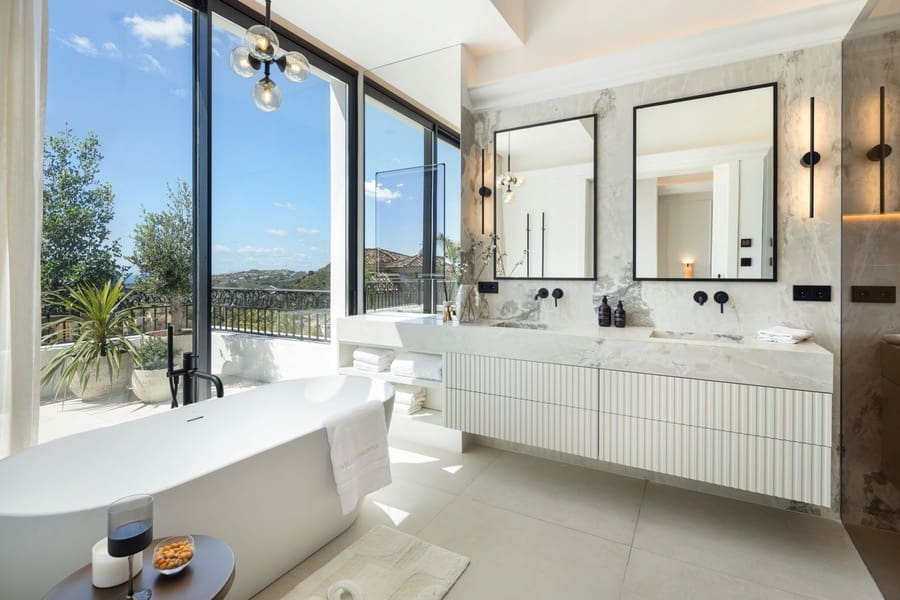 5 soveværelse Villa til salg i Marbella med swimmingpool garage - € 5.795.000 (Ref: 9084751)