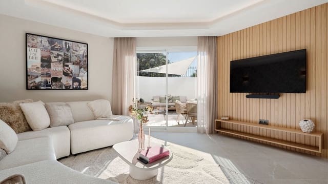 3 soveværelse Byhus til salg i Los Naranjos, Marbella med swimmingpool garage - € 945.000 (Ref: 9087156)