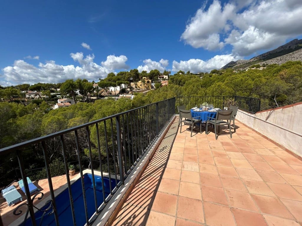 Chalet de 5 habitaciones en Altea en venta con piscina garaje - 750.000 € (Ref: 9210704)