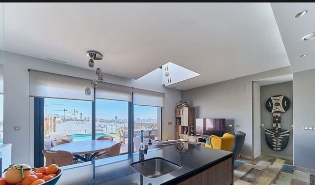 Chalet de 3 habitaciones en Finestrat en venta con piscina - 585.000 € (Ref: 9210966)