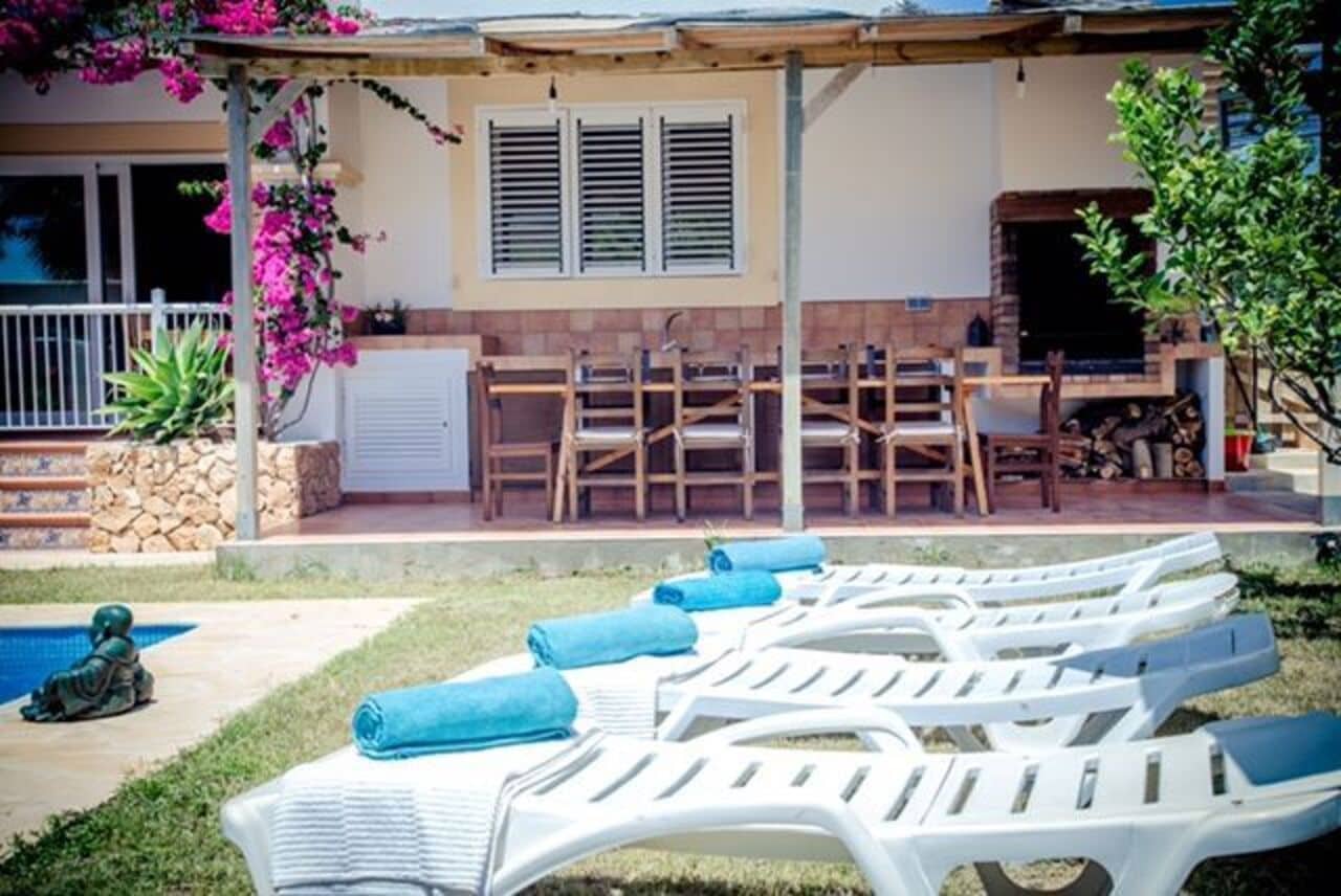 3 makuuhuone Huvila myytävänä paikassa Ibiza kaupunki mukana uima-altaan - 1 800 000 € (Ref: 9211003)