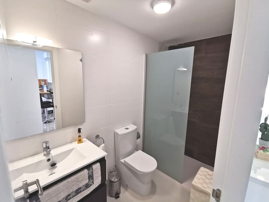 3 bedroom Apartment for sale in Los Alcazares with pool - € 284,995 (Ref: 9238825)