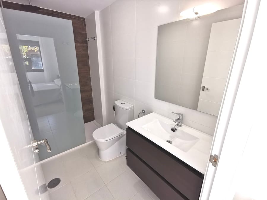 3 bedroom Apartment for sale in Los Alcazares with pool - € 284,995 (Ref: 9238825)