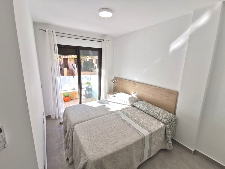 3 bedroom Apartment for sale in Los Alcazares with pool - € 284,995 (Ref: 9238825)