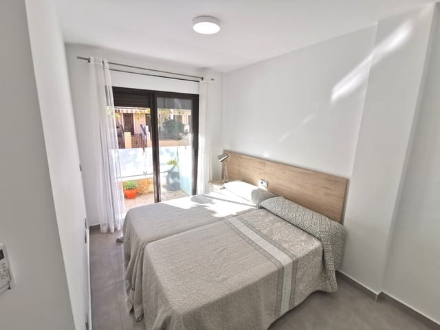 3 makuuhuone Huoneisto myytävänä paikassa Centro, Los Alcázares mukana uima-altaan - 284 995 € (Ref: 9238825)