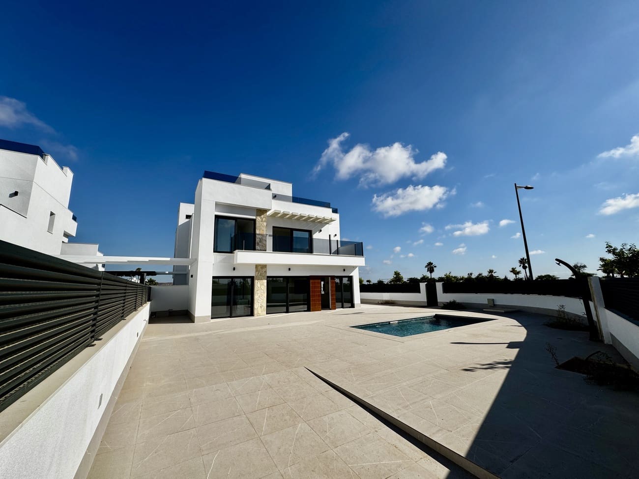 3 bedroom Villa for sale in Torre-Pacheco with pool - € 849,950 (Ref: 9242505)