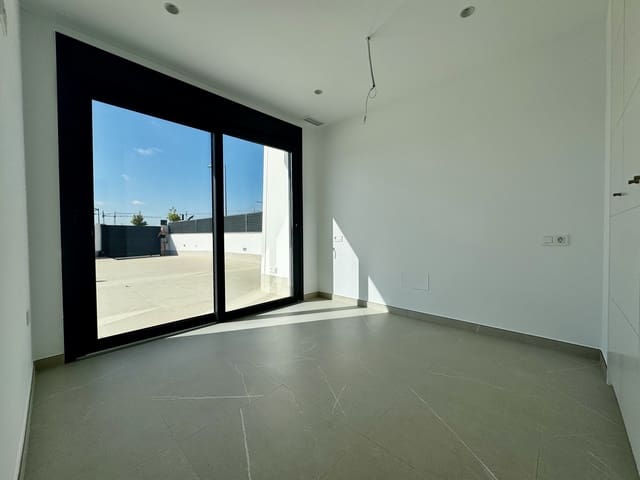 3 bedroom Villa for sale in Torre-Pacheco with pool - € 849,950 (Ref: 9242505)