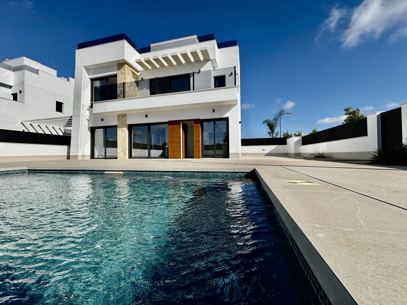 3 bedroom Villa for sale in Torre-Pacheco with pool - € 849,950 (Ref: 9242505)