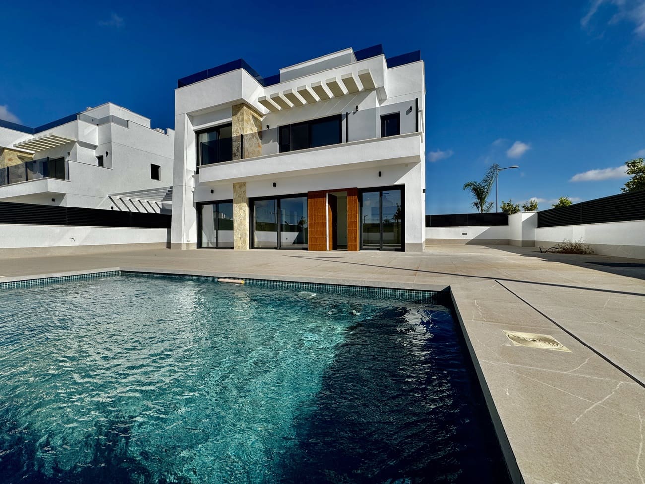 3 bedroom Villa for sale in Torre-Pacheco with pool - € 849,950 (Ref: 9242505)