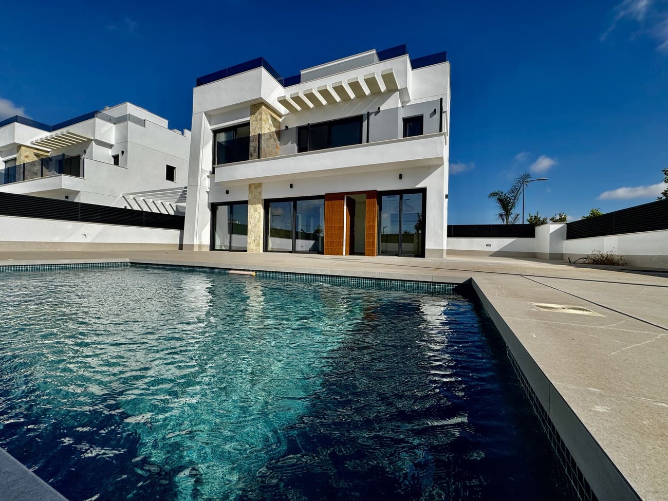 3 bedroom Villa for sale in Torre-Pacheco with pool - € 849,950 (Ref: 9242505)