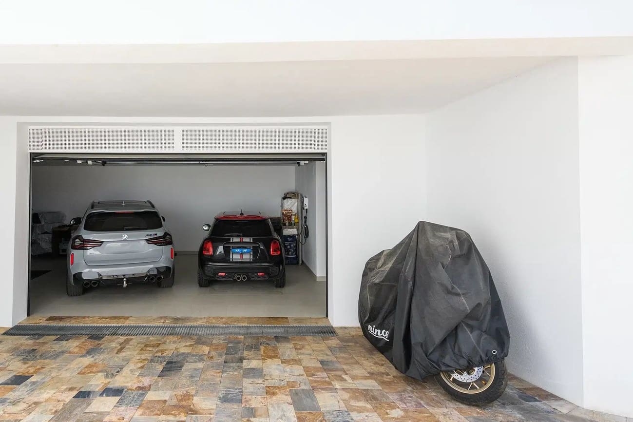 3 bedroom Villa for sale in Las Colinas Golf with pool - € 1,100,000 (Ref: 9307247)