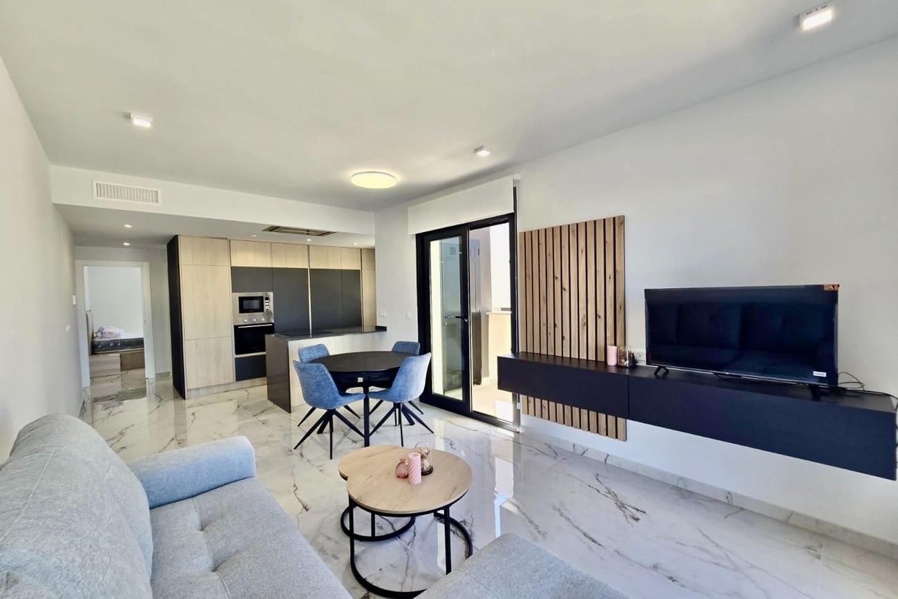 2 sypialnia Penthouse na sprzedaż w Los Altos z basenem - 350 000 € (Ref: 9378376)