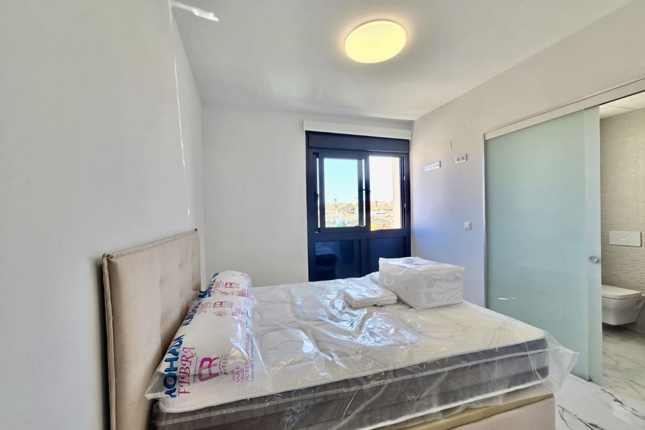 2 sypialnia Penthouse na sprzedaż w Los Altos z basenem - 350 000 € (Ref: 9378376)