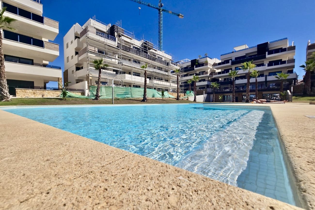 2 sypialnia Penthouse na sprzedaż w Los Altos z basenem - 350 000 € (Ref: 9378376)