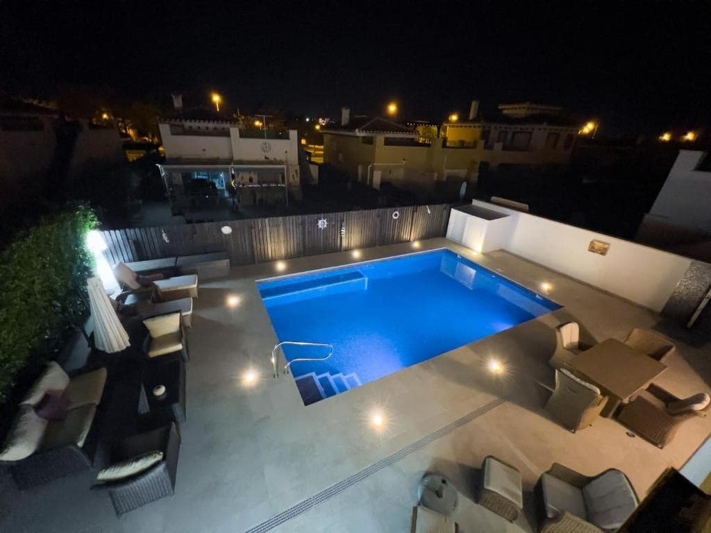 3 bedroom Villa for sale in Mar Menor Golf Resort with pool - € 465,000 (Ref: 9386725)