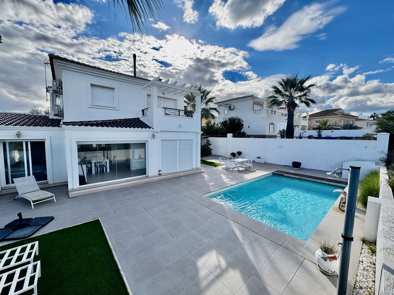 3 bedroom Villa for sale in Banos y Mendigo with pool - € 385,000 (Ref: 9398061)