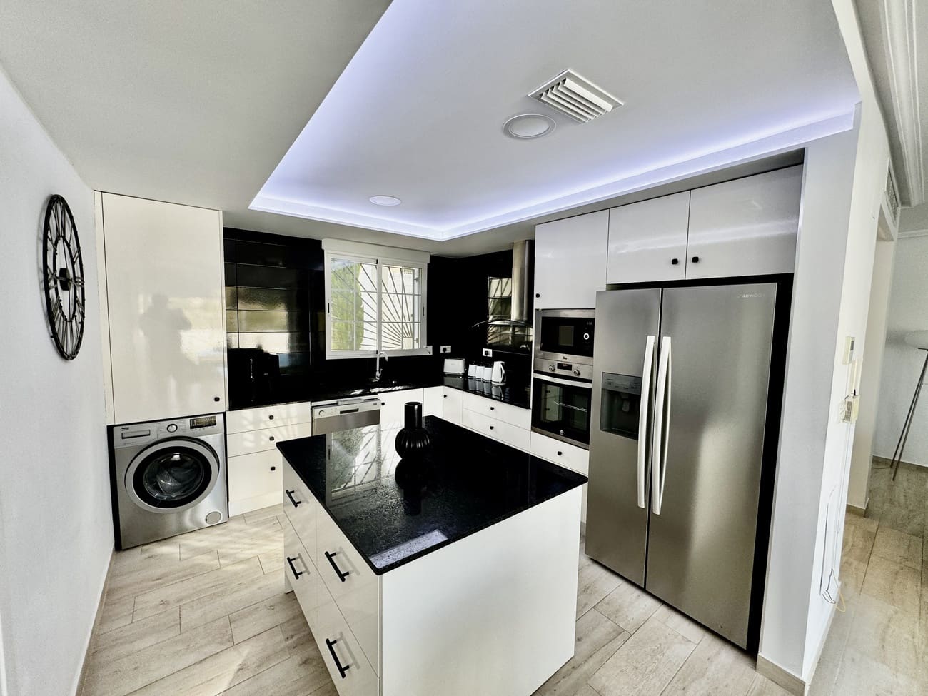 3 bedroom Villa for sale in Banos y Mendigo with pool - € 385,000 (Ref: 9398061)