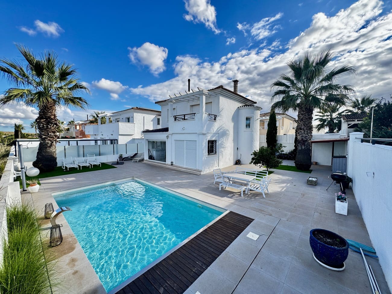 3 bedroom Villa for sale in Banos y Mendigo with pool - € 385,000 (Ref: 9398061)